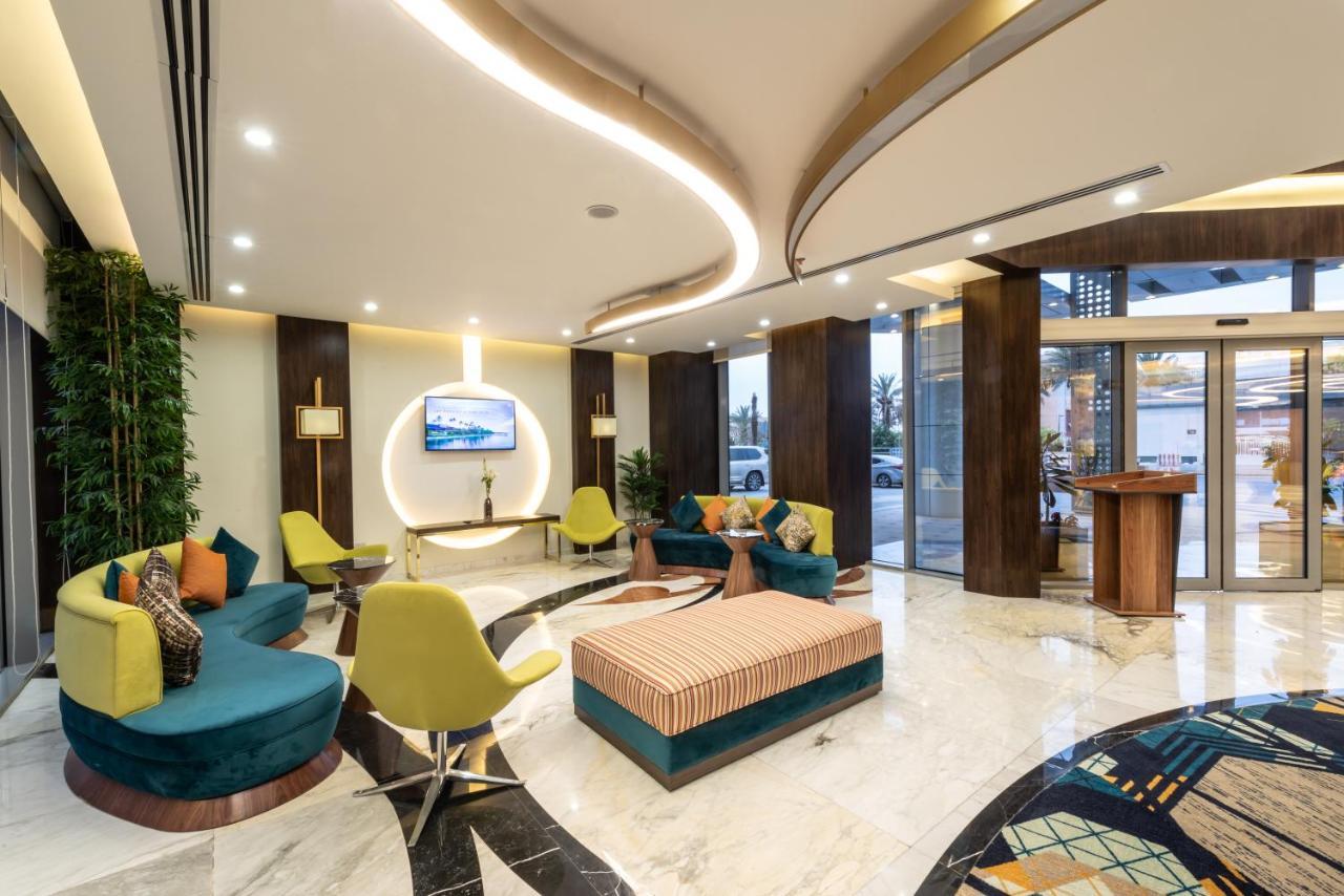 Warwick Riyadh Al Wezarat Екстериор снимка