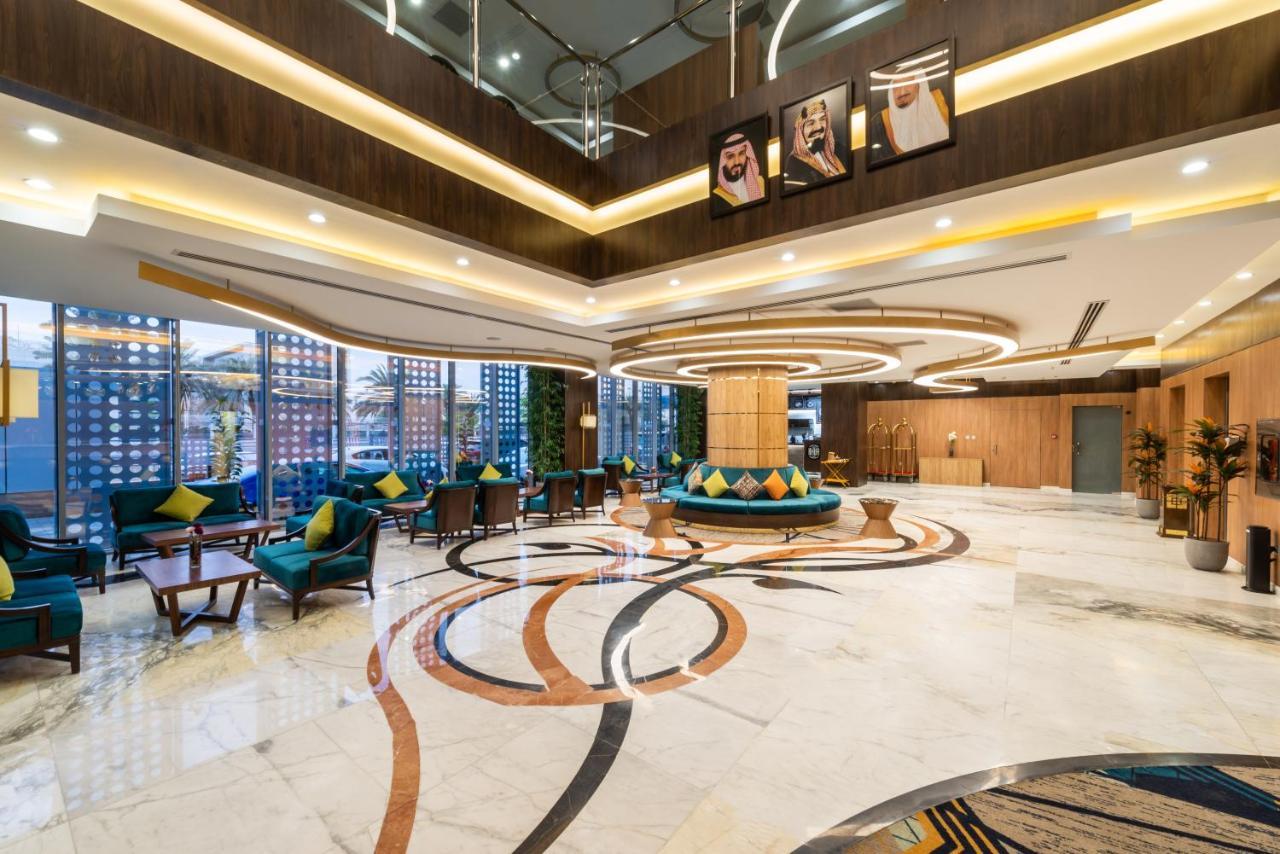 Warwick Riyadh Al Wezarat Екстериор снимка
